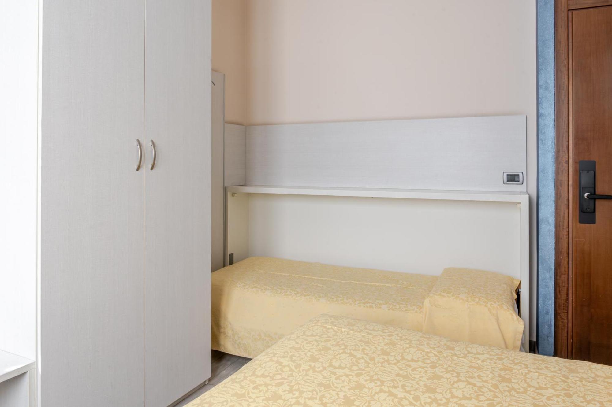 Hotel Posta - 3 Stars - Comfortable Stay In Ventimiglia Exterior foto
